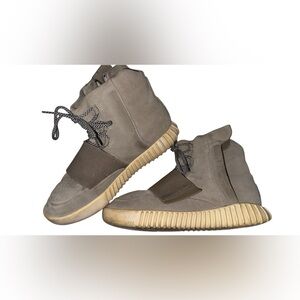 Yeezy Men's Sneakers in Taupe and Beige